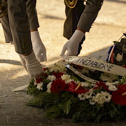 Foto - PAMÄTNÝ DEŇ RÓMSKEHO HOLOKAUSTU. NA BISTERAS / NEZABÚDAME!