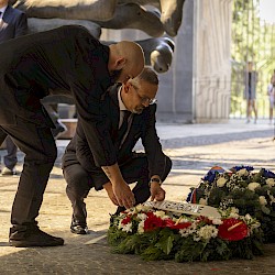 Foto - PAMÄTNÝ DEŇ RÓMSKEHO HOLOKAUSTU. NA BISTERAS / NEZABÚDAME!