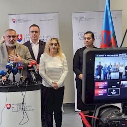 Foto - O prácu asistentov na úradoch práce bol mimoriadny záujem, prihlásil sa trojnásobok uchádzačov.