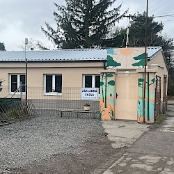 Foto - V Plaveckom Štvrtku vyrastie nová základná škola. Pôvodnej budove hrozilo zrútenie.