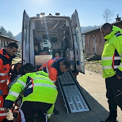 Foto - Návrat do dôstojného života: v Hrabskom sa podarilo klientku po rokoch izolácie opäť zapojiť do systému starostlivosti
