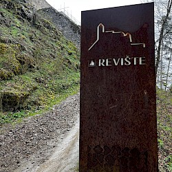 Foto - Projekt „Ľudia a hrady“ pokračuje.