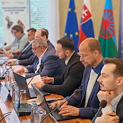 Foto - Zasadnutie Komisie pri Monitorovacom výbore pre Program Slovensko pre marginalizované rómske komunity