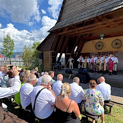 Foto - Splnomocnenec vlády SR pre rómske komunity sa zúčastnil osláv zvrchovanosti Slovenskej republiky v Šumiaci