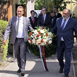 Foto - NA BISTERAS. NEZABÚDAME. Pamätný deň rómskeho holokaustu v Dunajskej Strede.