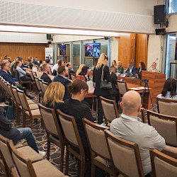 Foto - Tisíce ľudí získali prácu či pomoc pri bývaní. Rozvojové tímy zároveň otvárajú obciam cestu k investíciám