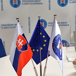 Foto - Od správnej realizácie projektov k lepším podmienkam na život v obciach. Odborníci Úradu vlády SR pomáhajú samosprávam predchádzať chybám pri realizácii projektov z Programu Slovensko.