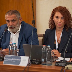 Foto - Tisíce ľudí získali prácu či pomoc pri bývaní. Rozvojové tímy zároveň otvárajú obciam cestu k investíciám